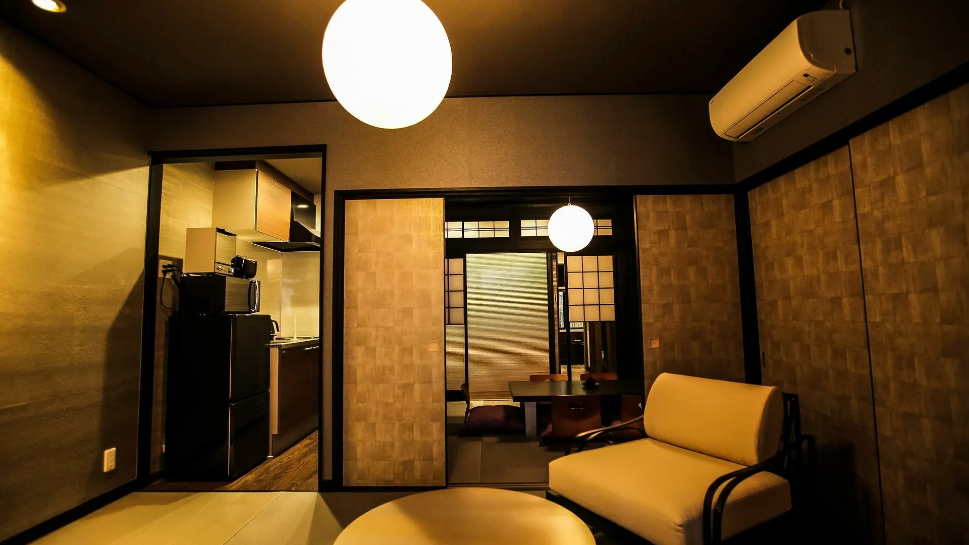 Villa Hosta Nijo Aoi à Kyoto 0*,